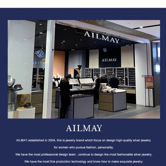 Ailmay Real 925 Sterling Silver Pet Paw Footprint Stud Earrings - Picture 5 of 5